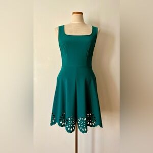 ModCloth Mystic Eyelet Getaway in Forest Dress Medallion Cutouts Size M
